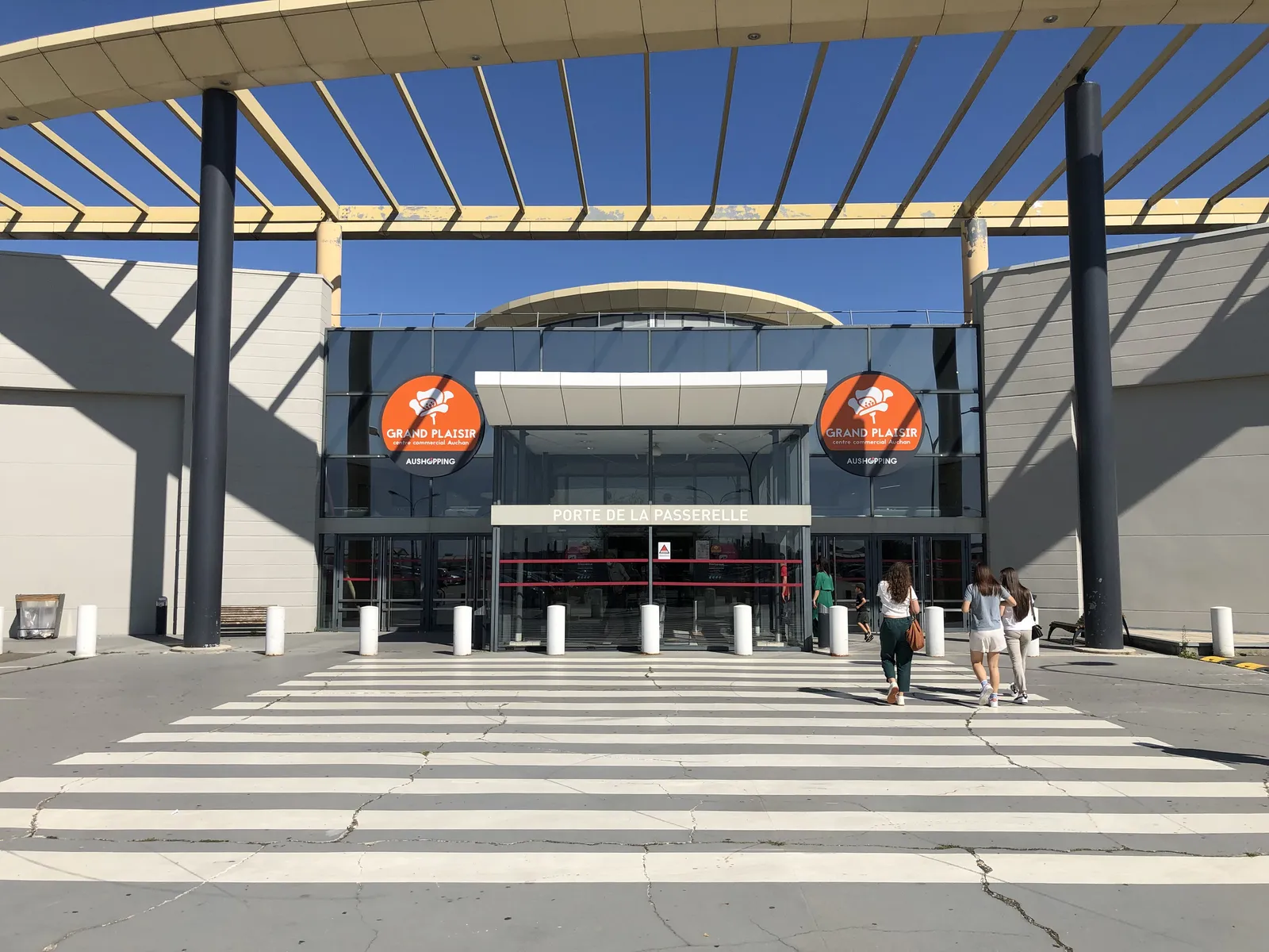 Poste de dépistage au centre commercial Grand Plaisir